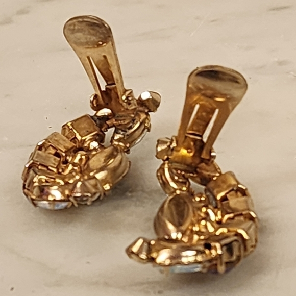 Vintage Ab Rhinestone Crescent Shaped Ear Hugger Clip Earrings Gold Tone 1.5" - Picture 11 of 12